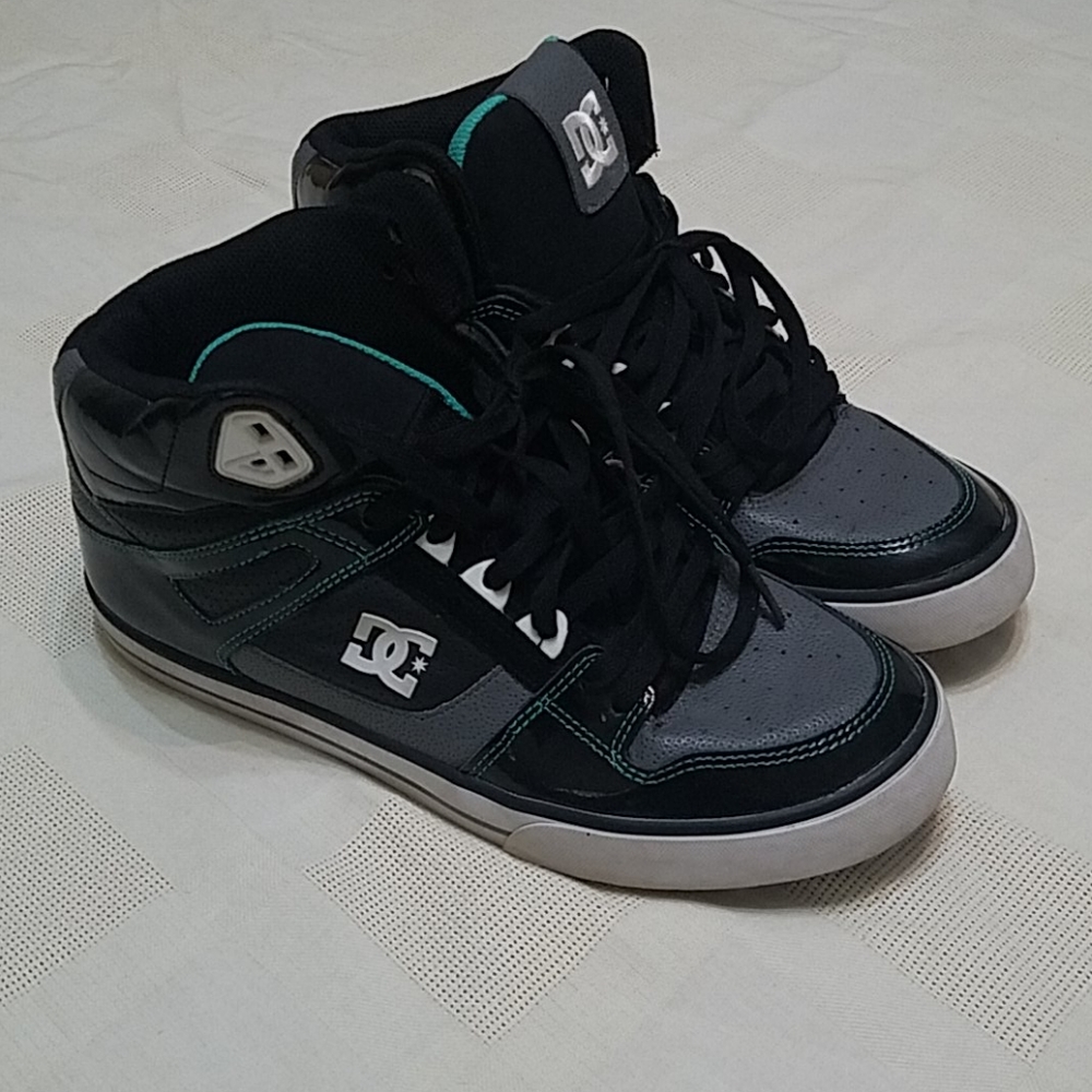 Men's size 11 sneakers